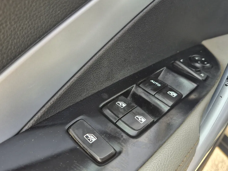 2023 Chevrolet Groove LT 