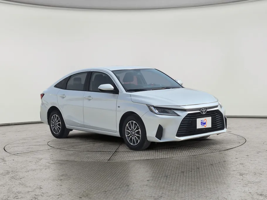 2023 Toyota Yaris  Y 