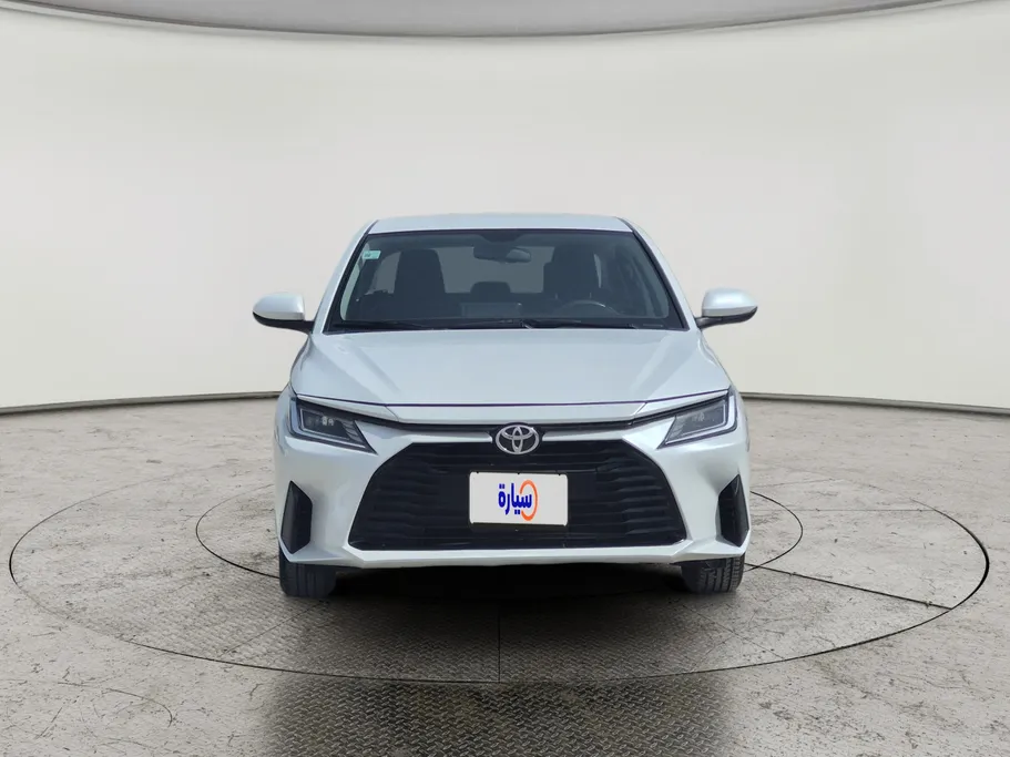 2023 Toyota Yaris  Y 