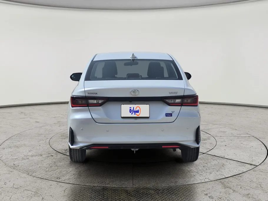 2023 Toyota Yaris  Y 