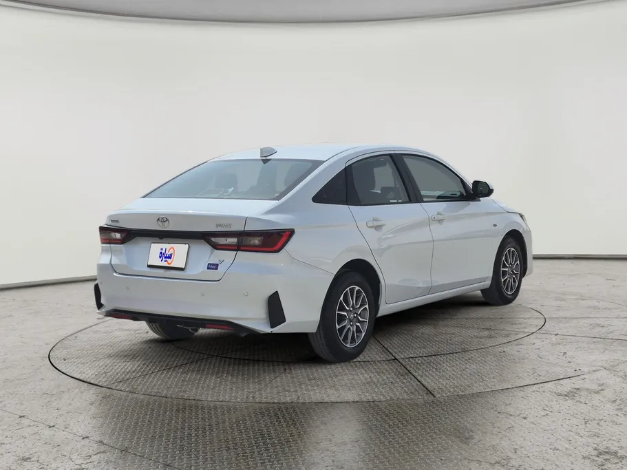 2023 Toyota Yaris  Y 