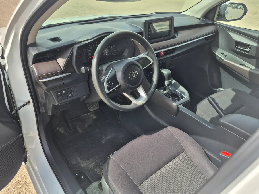 2023 Toyota Yaris  Y 