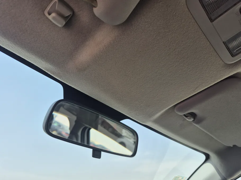 2023 Toyota Yaris  Y 