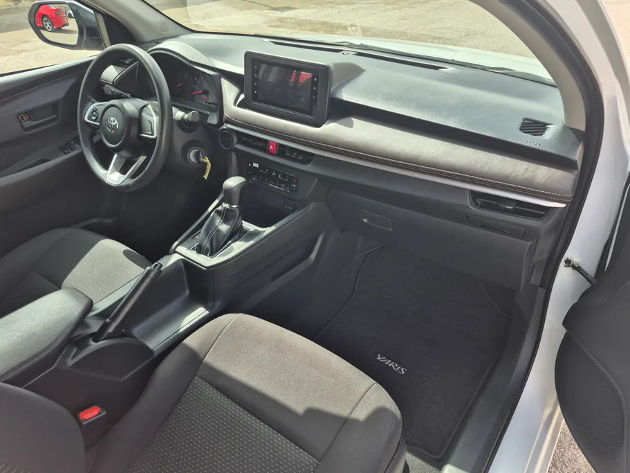 2023 Toyota Yaris  Y 