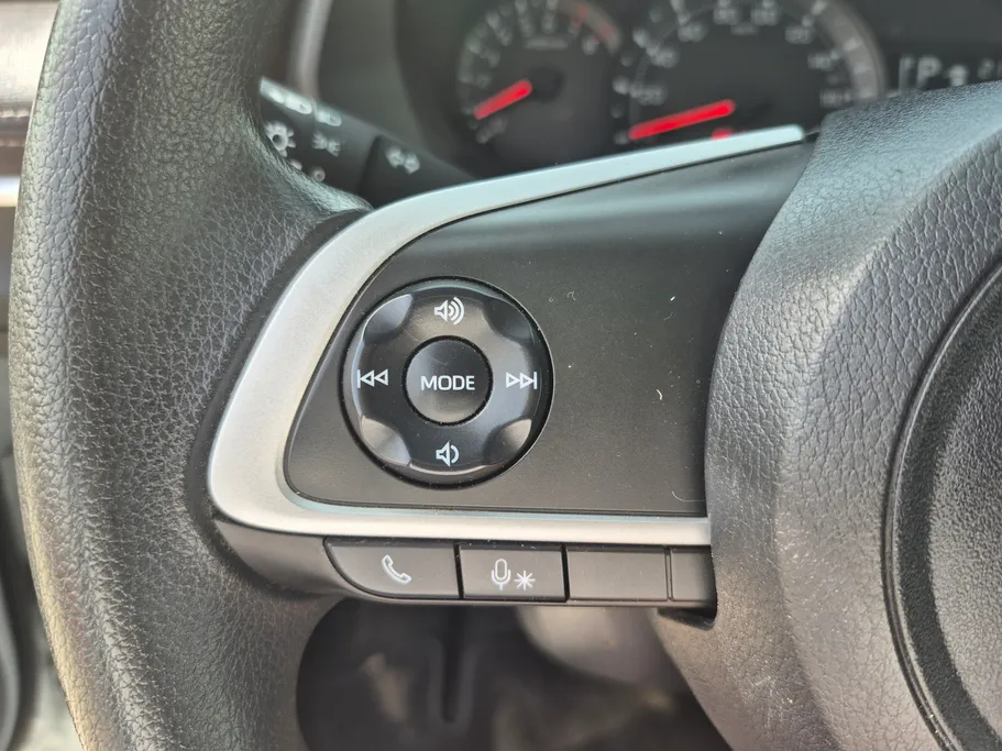 2023 Toyota Yaris  Y 