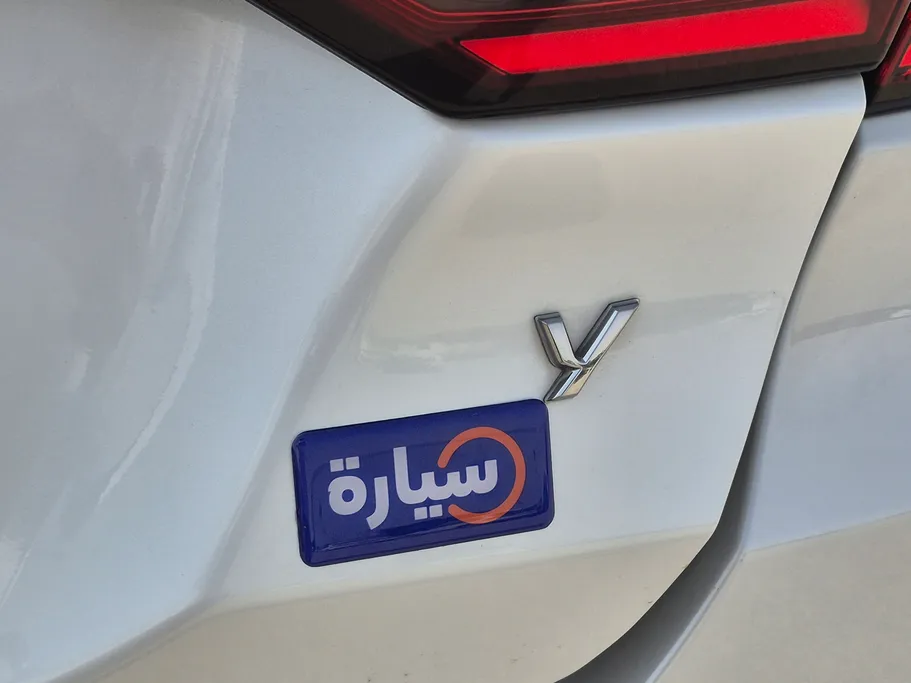 2023 Toyota Yaris  Y 