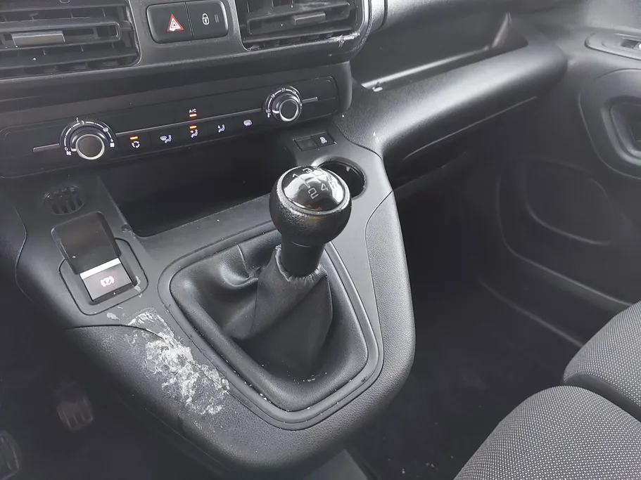 بيجو بارتنر Long van 2022 