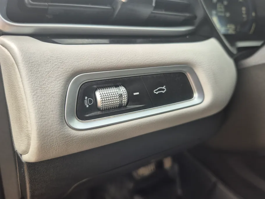 2025 Geely Emgrand GF 