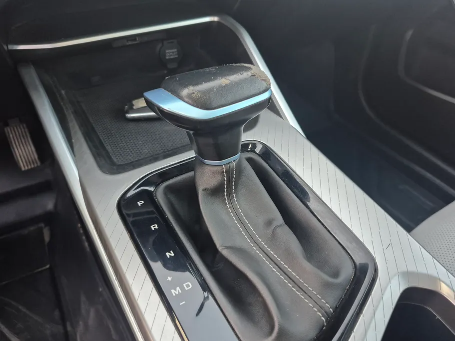 2025 جيلي Emgrand GF 