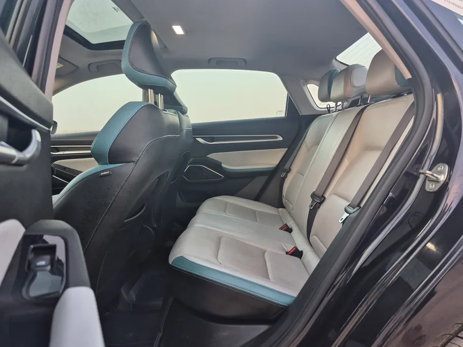 2025 جيلي Emgrand GF 