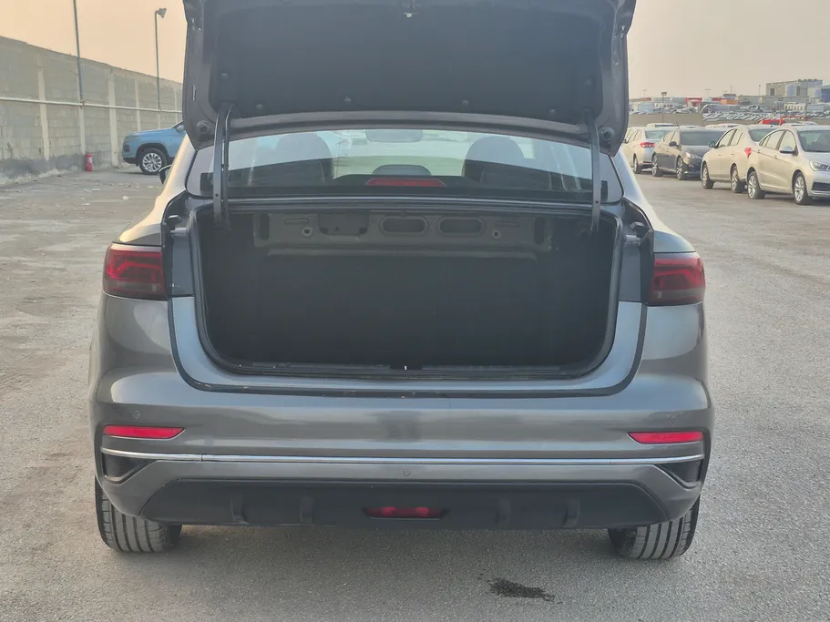 2025 جيلي Emgrand GF 