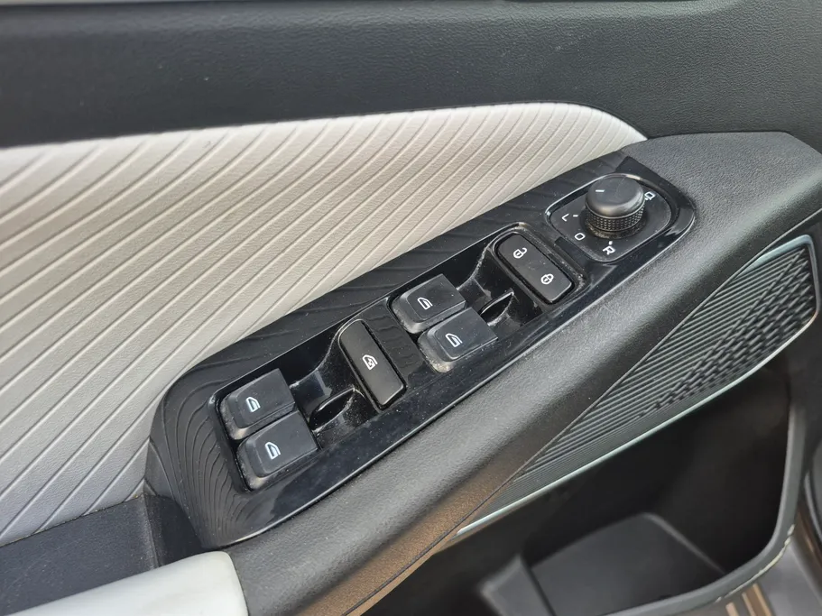 2025 جيلي Emgrand GF 