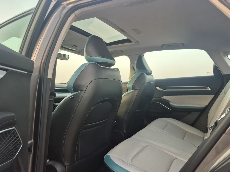 2025 جيلي Emgrand GF 