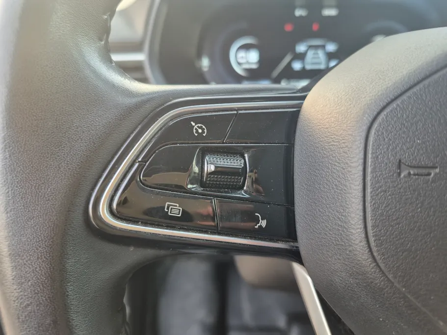 2025 جيلي Emgrand GF 