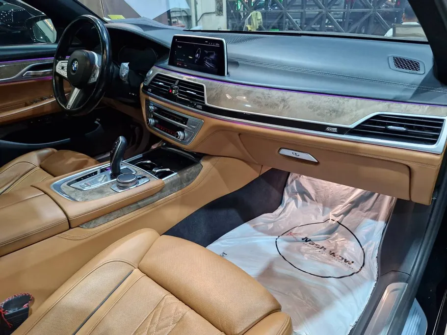 بي ام دبليو الفئة السابعة 730Li 2021 