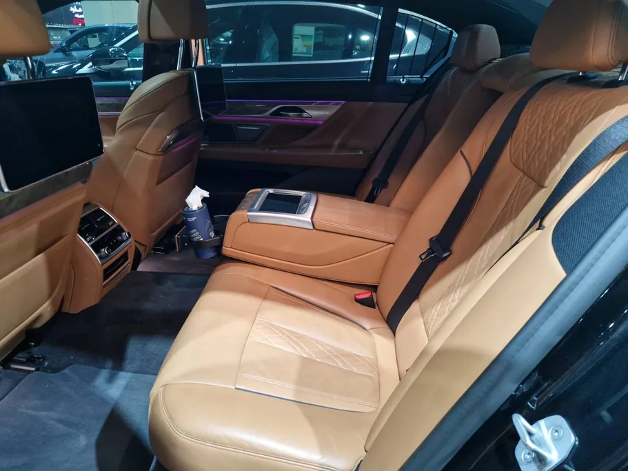 بي ام دبليو الفئة السابعة 730Li 2021 