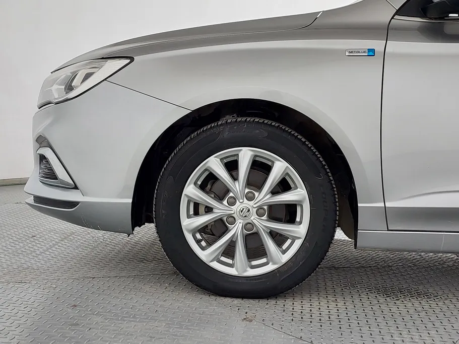 ام جي 5 COM 2022 