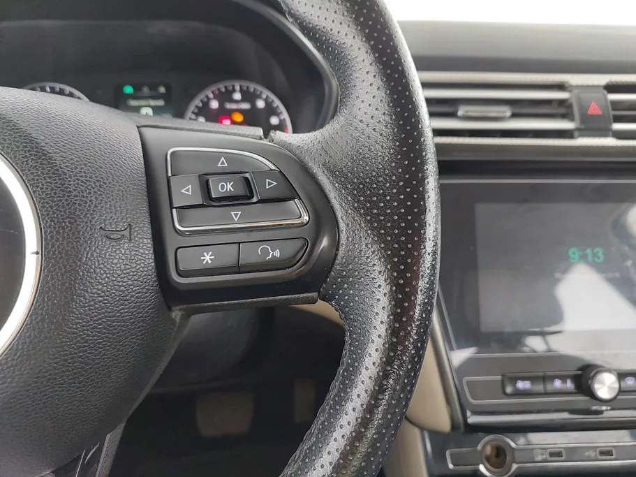 ام جي 5 COM 2022 