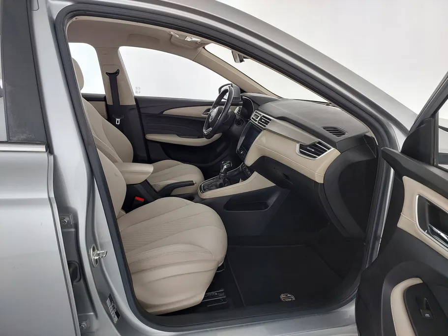 ام جي 5 COM 2022 