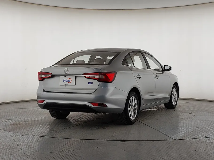 ام جي 5 COM 2022 