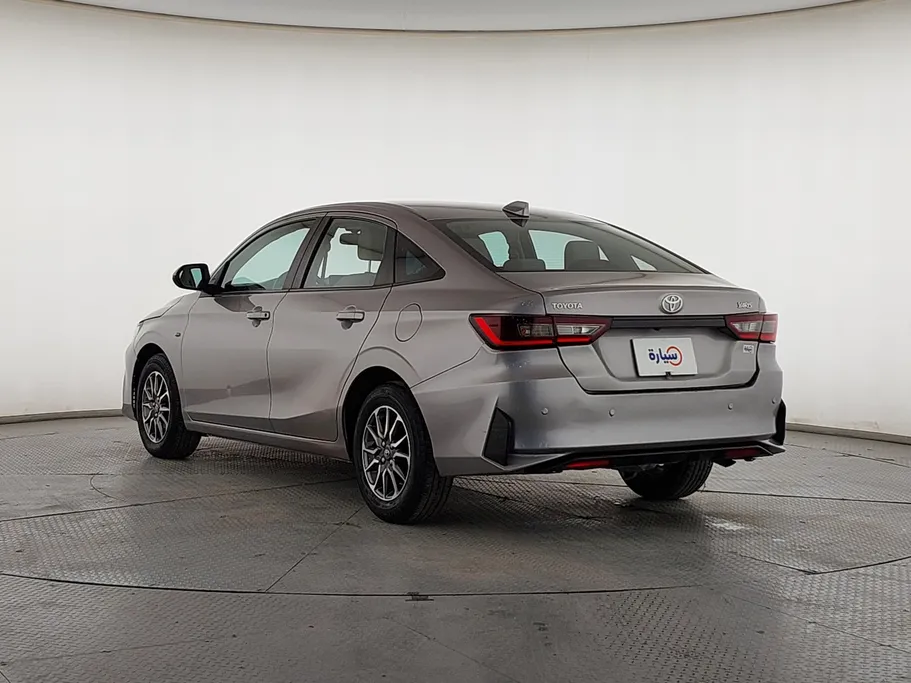 2023 Toyota Yaris  Y 