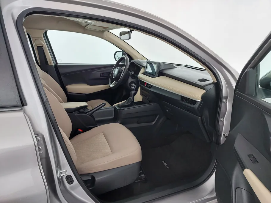 2023 Toyota Yaris  Y 