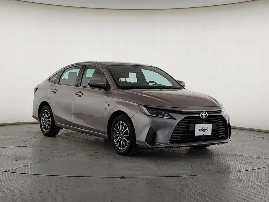 2023 Toyota Yaris  Y 