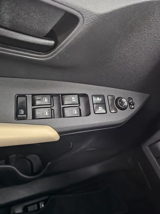 2023 Toyota Yaris  Y 