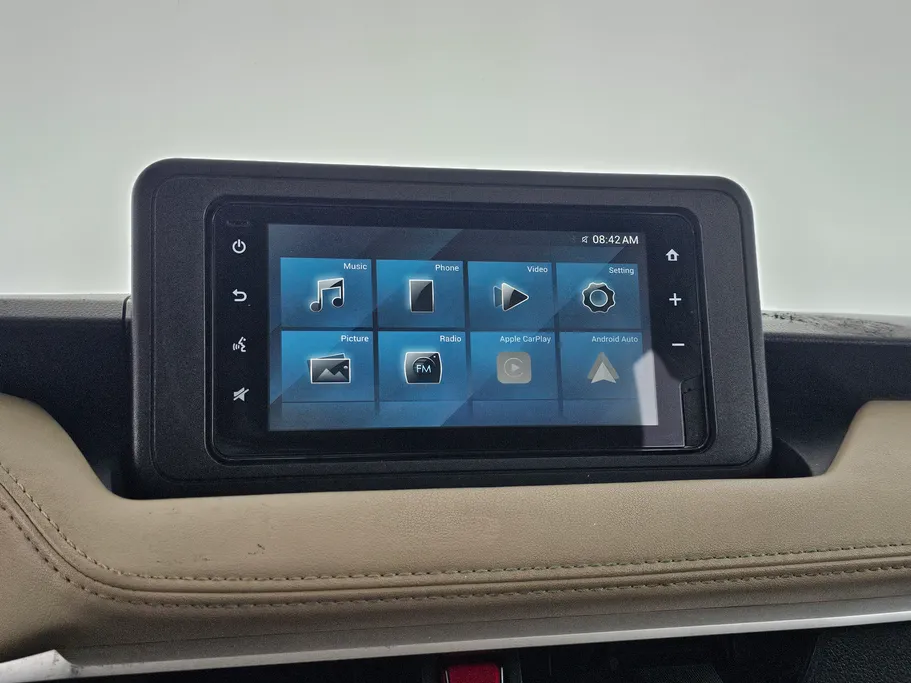 2023 Toyota Yaris  Y 