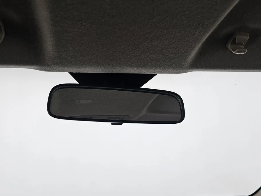 2023 Toyota Yaris  Y 