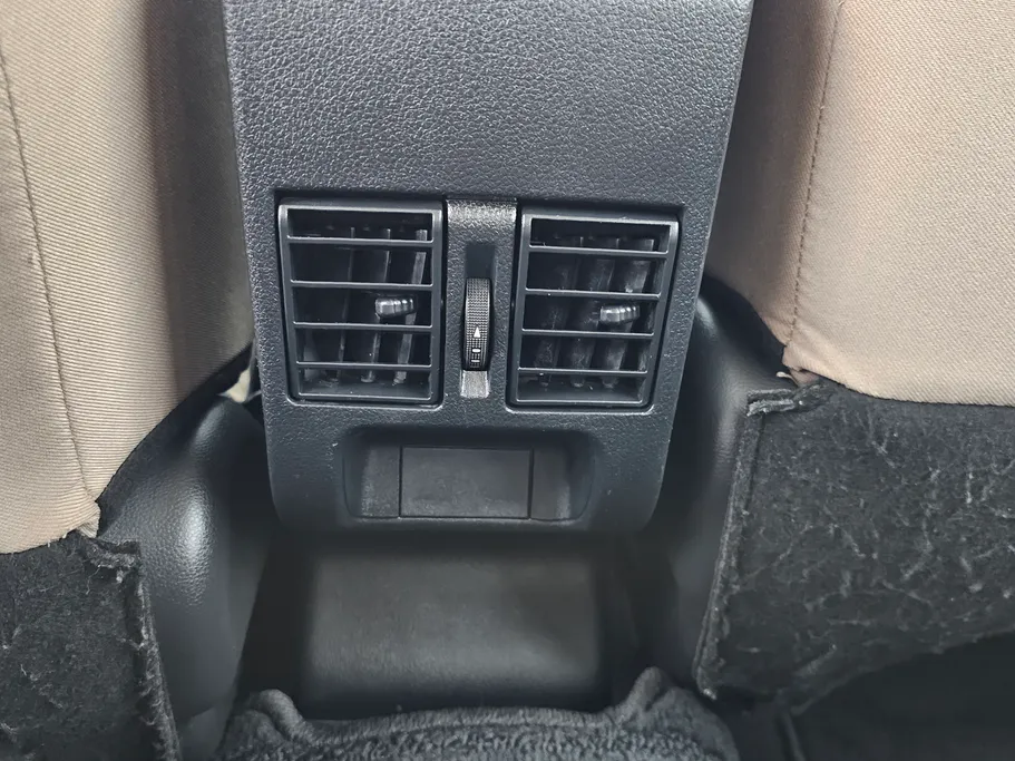 2023 Toyota Yaris  Y 