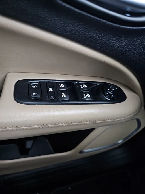 جيب كومباس Longitude 2021 