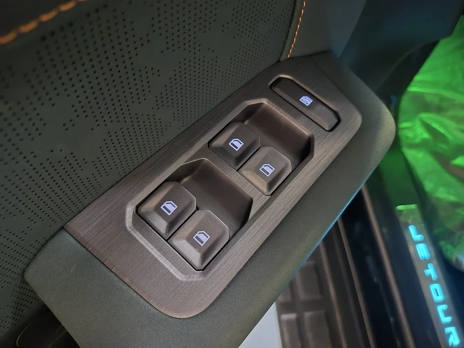 2025 Jetour T2 Luxury 