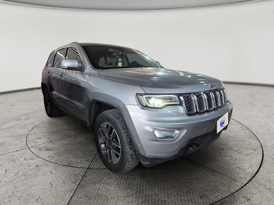 2021 Jeep Grand Cherokee لاريدو 