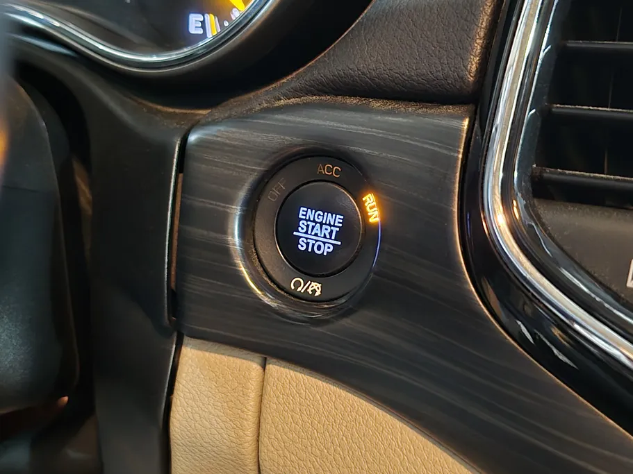 جيب جراند شيروكي لاريدو 2021 