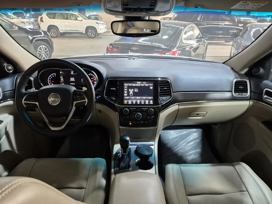 جيب جراند شيروكي ليمتد 2021 