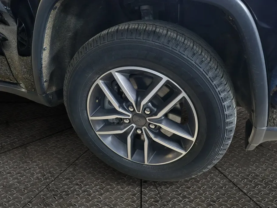 جيب جراند شيروكي ليمتد 2021 