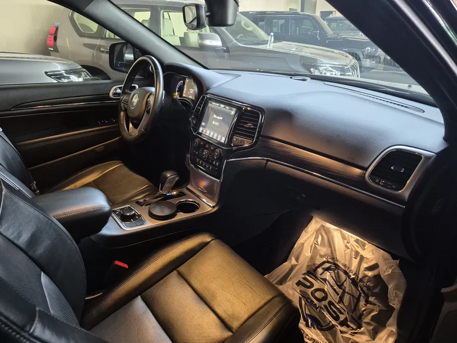 2021 Jeep Grand Cherokee ليمتد 