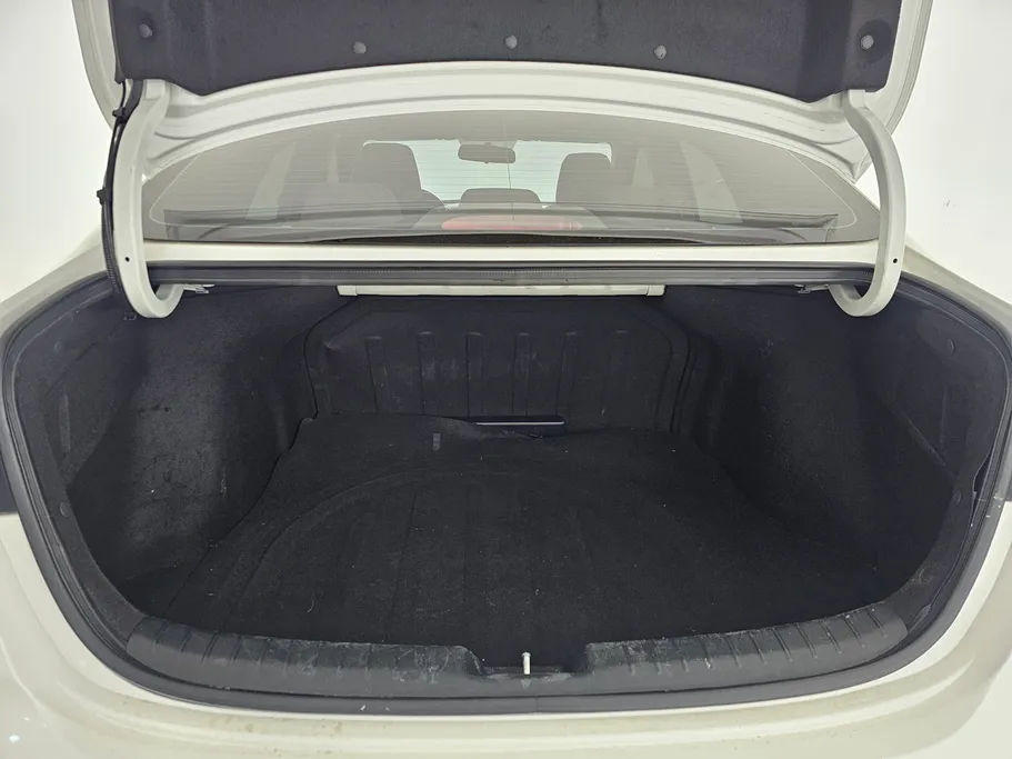 2022 كيا Cerato LX 