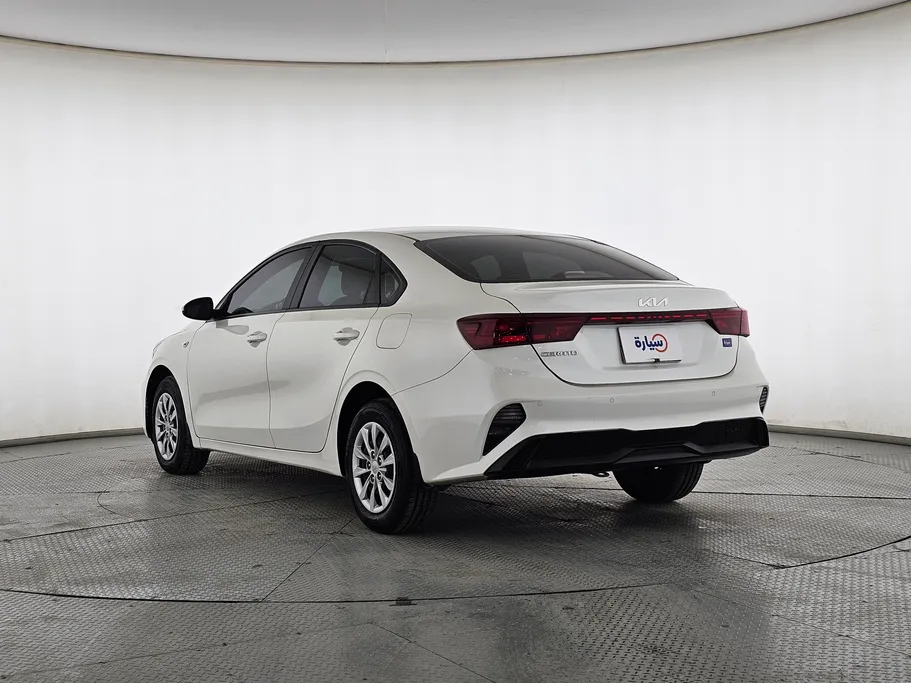 2022 كيا Cerato LX 