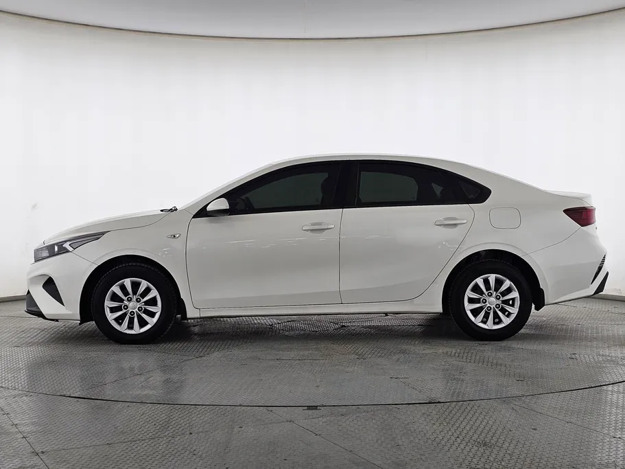 2022 كيا Cerato LX 