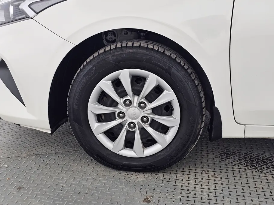 2022 كيا Cerato LX 