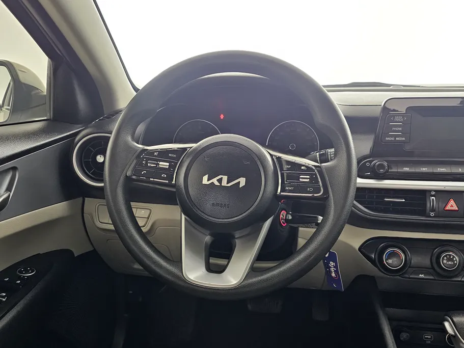 2022 كيا Cerato LX 