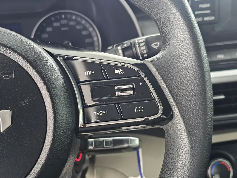 2022 كيا Cerato LX 