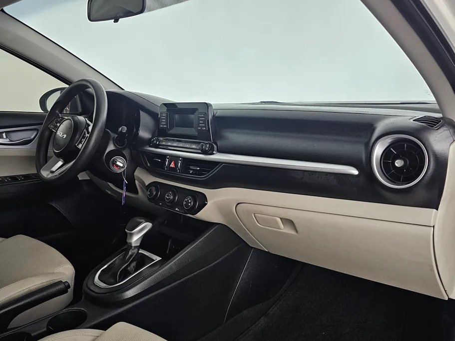 2022 كيا Cerato LX 