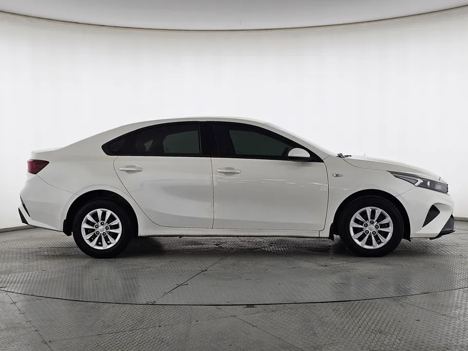 2022 كيا Cerato LX 