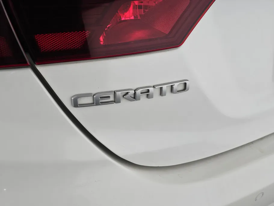 2022 كيا Cerato LX 