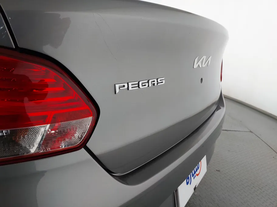 2022 Kia Pegas LX 