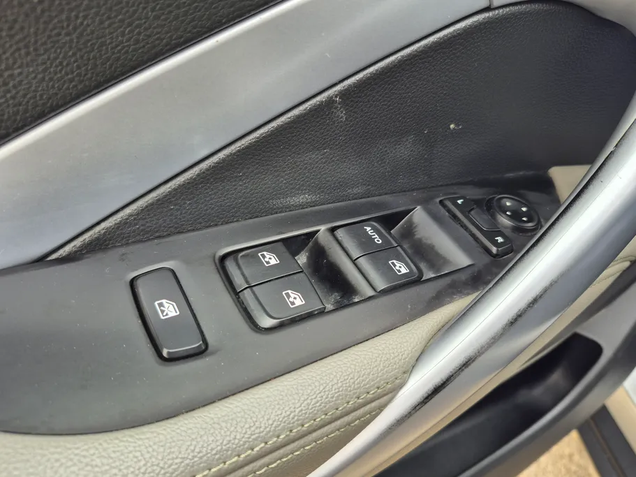 2023 Chevrolet Groove LT 