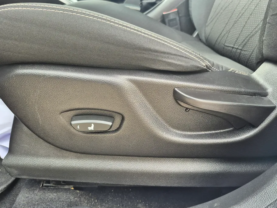 2023 Chevrolet Groove LT 